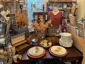 Second Chances Thrift Shop Thanksgiving Decor